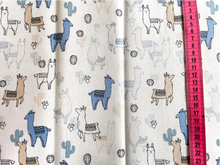 Lade das Bild in den Galerie-Viewer, Nachhaltige Bio Alpaka Wohlfühl/Kuschel Kissen