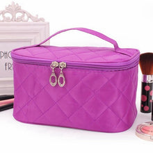 Lade das Bild in den Galerie-Viewer, The Fashion Beauty Bag
