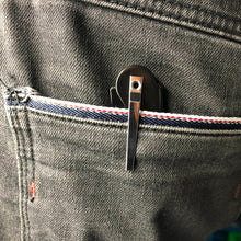 Lade das Bild in den Galerie-Viewer, Mikro mini Kamm